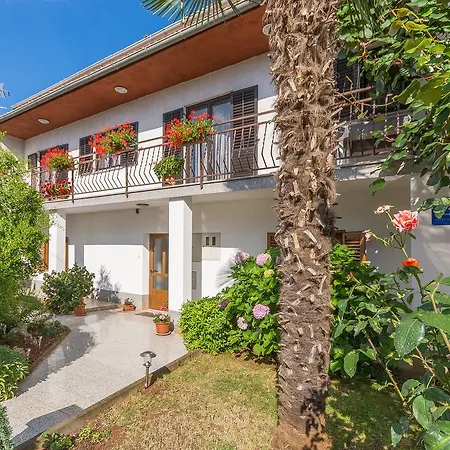 Apartament Dorijana *